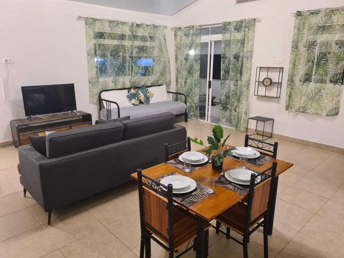 Taharu'U Guest House By The Beach Papara Exterior foto